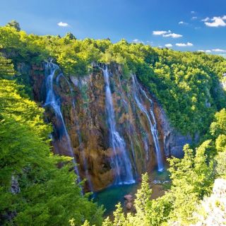 Zagreb to Split Private Transfer with Stop at Plitvice Lakes