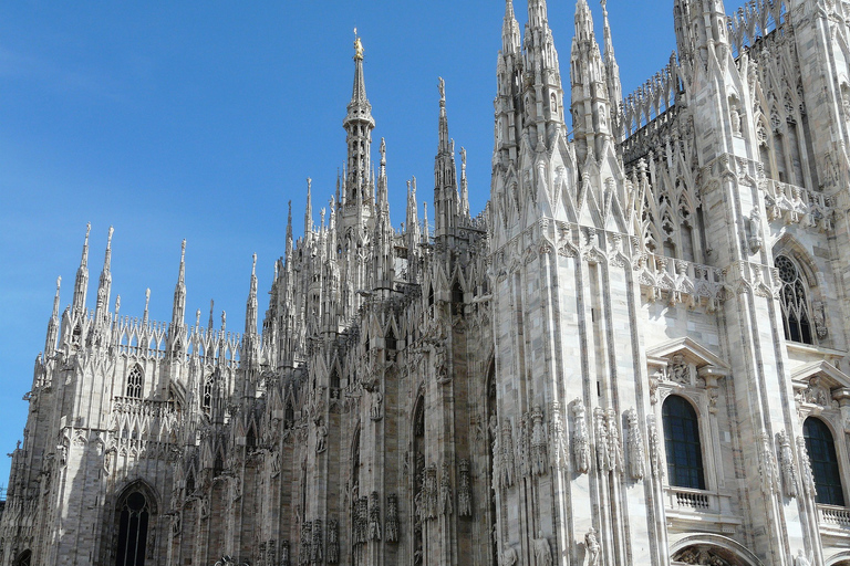 Milan: Private and Personalized Highlights TourMilan: Book a Local Host for 6 Hours