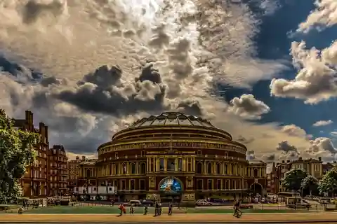 Royal London Walking Tour