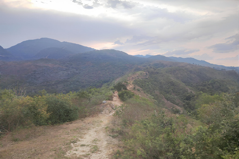 Sucre: 2-Day Che Guevara Route Tour in the Bolivian Valleys
