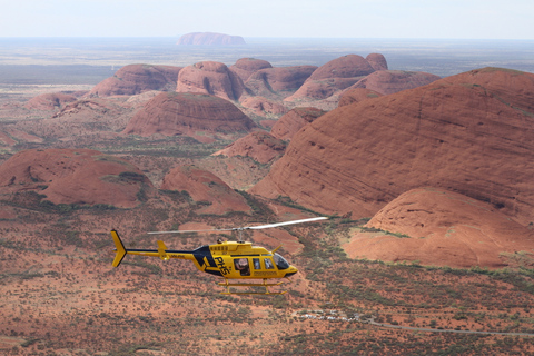 Yulara: Tour in elicottero al tramonto di Uluru e Kata TjutaYulara: tour in elicottero al tramonto di Uluru e Kata Tjuta