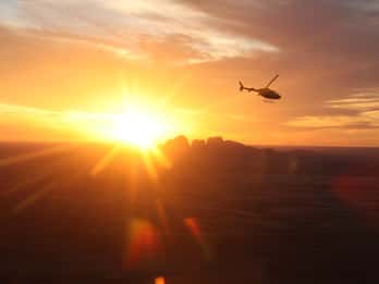 Ayers Rock: Helikopter-Flug über Uluru & Kata Tjuta Ayers Rock: Helikopter-Flug über Uluru & Kata Tjuta