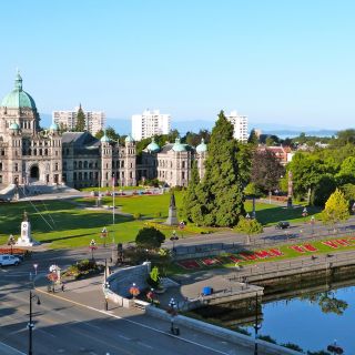 Victoria Welcome Tour: Private Tour with a Local