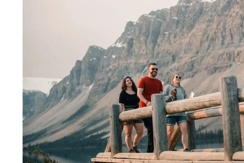 From Calgary: Columbia Icefield Day Trip with Skywalk