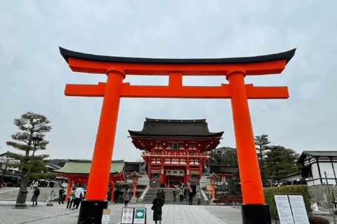 Kyoto 1-Daagse tour:Kiyomizu-dera, Kinkakuji en Fushimi InariOphalen van Osaka Nipponbashi om 8.30 uur