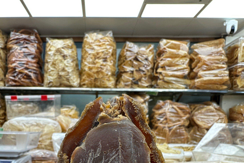 Guangzhou: Dried Seafood Market & Yum Cha Experience