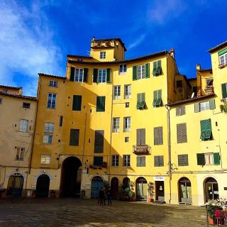 From Livorno Cruise Port: Bus Transfer to Pisa and Lucca