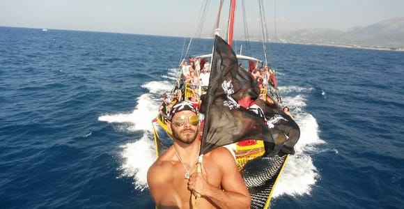 Black Rose Pirate Boat: 5-Hour Trip from Heraklion