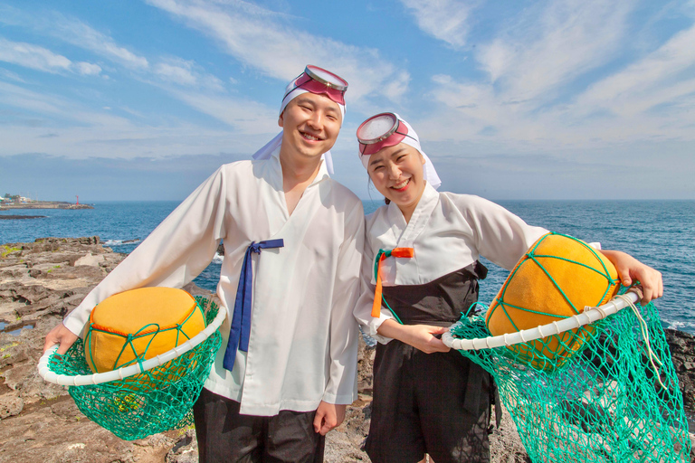 Jeju: Haenyeo UNESCO Sea Women Photoshoot Experience