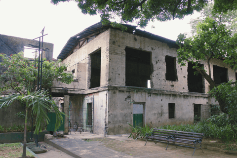 MANILLE : PROMENADE HISTORIQUE EN KALESA À INTRAMUROSVISITE DE KALESA UNIQUEMENT