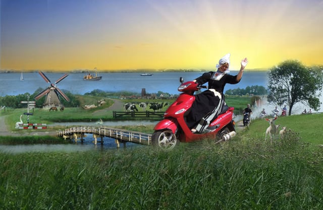 Zaanse Schans: Mulini a vento, zoccoli e formaggio in scooter elettrico