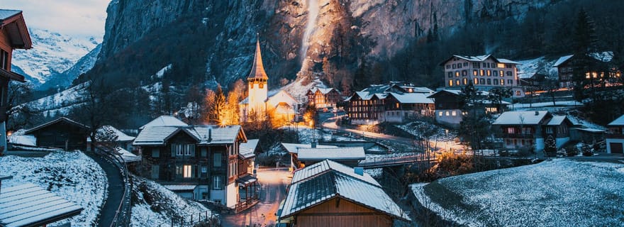 Excursion privée d'une journée : Interlaken à Lauterbrunnen et les chutes d'eau