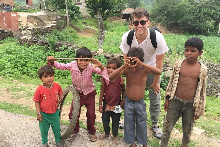 Udaipur: Private Village Tour by Tuk-Tuk or Car Village Tour by Car