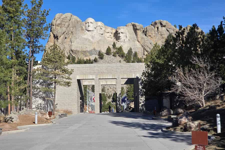 Von Rapid City aus: Mt. Rushmore und Crazy Horse Tour. Foto: GetYourGuide Von Rapid City aus: Mt. Rushmore und Crazy Horse Tour. Foto: GetYourGuide