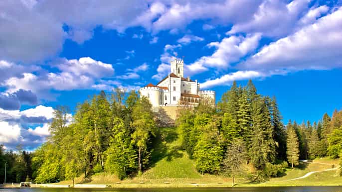 from zagreb varazdin baroque town trakoscan castle