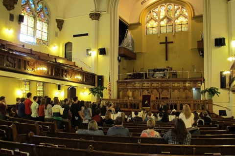 Harlem: Niedzielne nabożeństwo ewangelizacyjne z miejscowymi