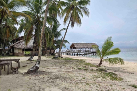 Overnight in San Blas Paradise - Private Room + Meals + Tour