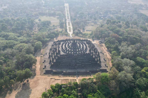 Wycieczka do świątyń Borobudur i PrambananWycieczka do świątyni Borobudur Prambanan