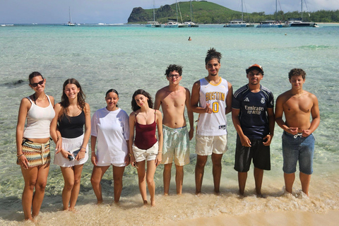 Mauritius Catamaran Cruise: 3 North Island with Lunch Drinks