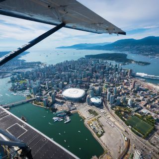 Vancouver: Fly & Dine to Bowen Island