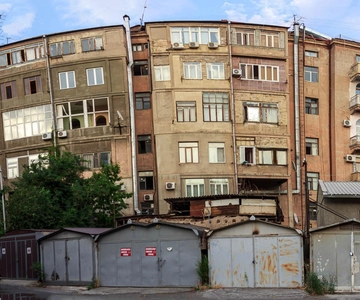 Hidden Yerevan: Courtyards & a Secret Culinary Delight