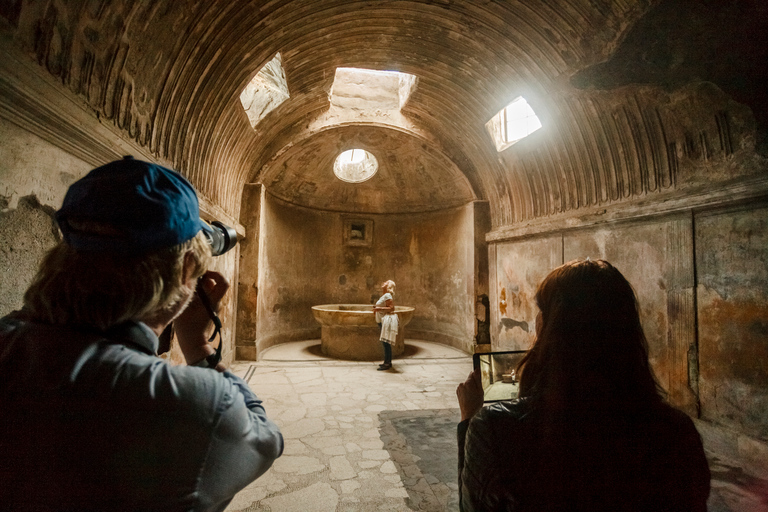 Von Rom aus: Geführte Tagestour nach Pompeji und zum Vesuv mit Mittagessen