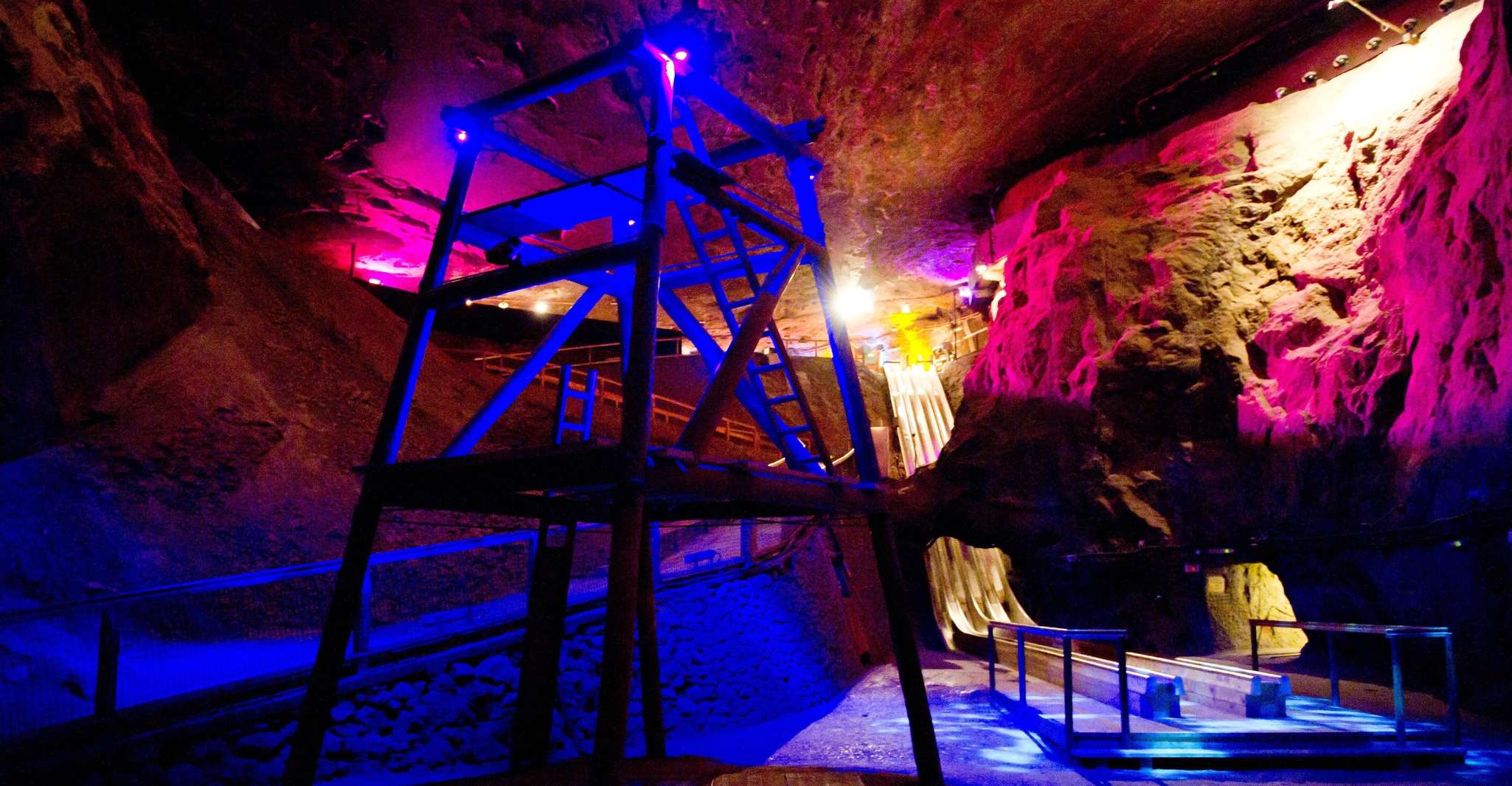 Bavarian Salt Mine Tour and Berchtesgaden - Housity
