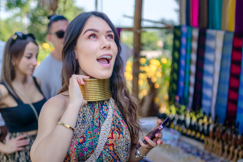 Excursión a los templos rojo, azul y blanco y a las aguas termales desde Chaing MaiTemplos rojos, azules y blancos y viaje a aguas termales desde Chaing Mai