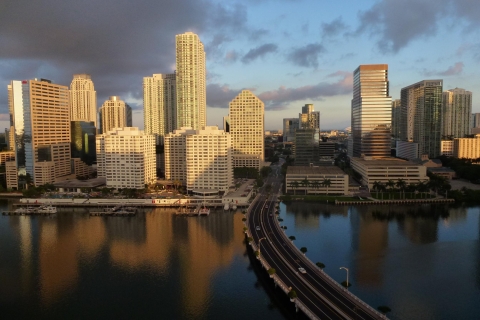 Miami: Private Customized Walking Tour with a Local Host 5-Hour Tour