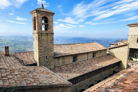 San Marino: 2-Hour Private Guided Walking and Titanus Museum