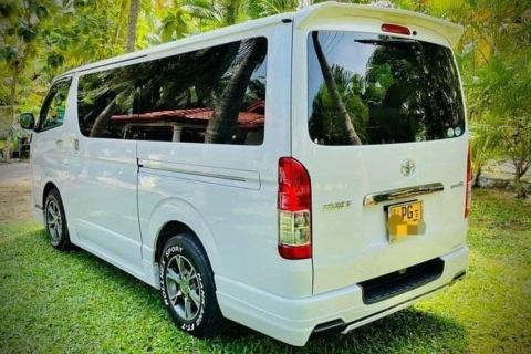 Colombo Airport (CMB) to Colombo City private Transfer Transfer by Air Conditioned KDH Flat Roof Van