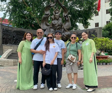 Saigon: City Day Sights & Local Food Tour|Opt: Ao Dai Riders