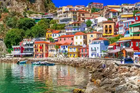 Karavostasi: Private Cruise to Parga