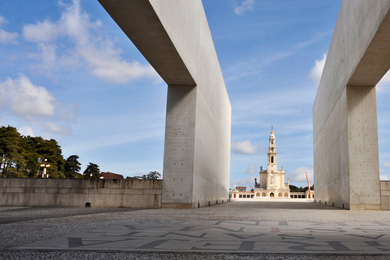 De Lisboa: Passeio de meio dia em FátimaExcursão Particular