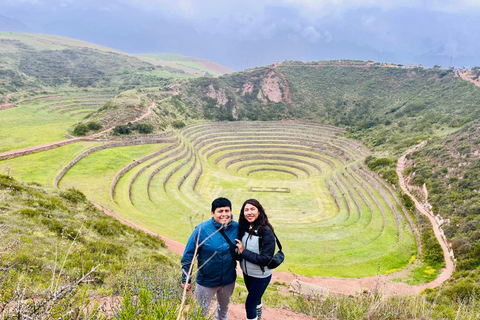 VIP Guided Tour to the Sacred Valley + Moray/Maras with Premium Service VIP Sacred Valley Tour + Moray/Maras with a stop at the Textile Center + Jewelry