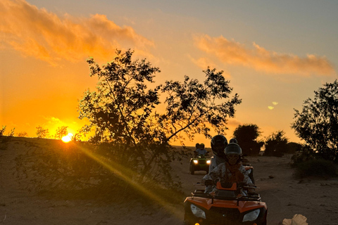 Agadir: Excursión en quad al atardecer por las dunas y la playa