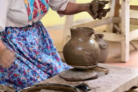 Oaxaca: Premium Monte Alban and Master Artisans Tour Oaxaca: Premium Monte Albán and Master Artisans Tour