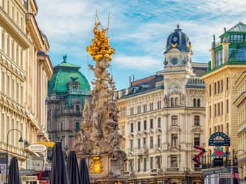 Vienna: Small Group Guided Walking Tour of City Highlights