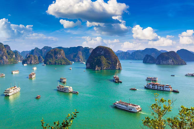 Hanoi: 4-Days UNESCO Luxury Ha Long/Lan Ha & Ninh Binh Tour 4D3N with 3-Star Overnight Cruise in Halong Bay
