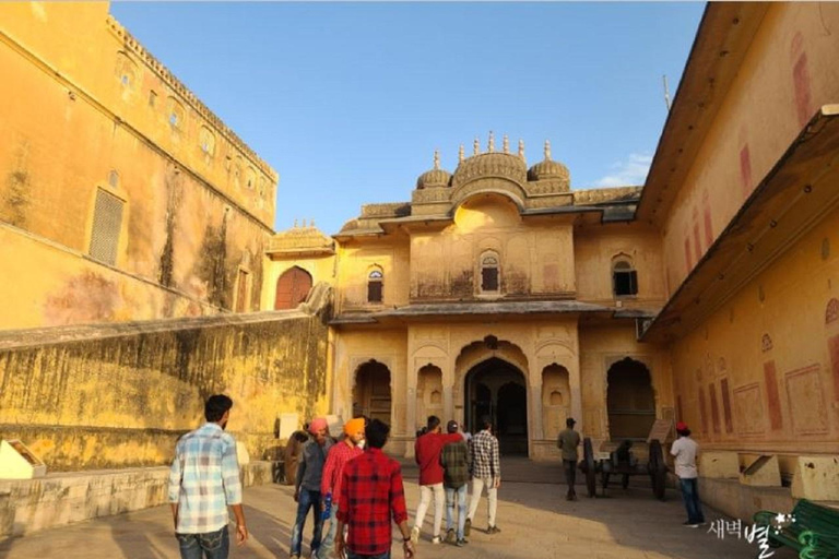 Jaipur: Speed Boat, Amber Walking Tour & Sunset with Pickup Speed Boat With Amber Walking Tour