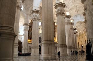Granada: Alhambra, Kathedrale & Königliche Kapelle Tour mit Tickets