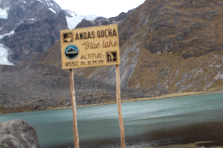 From Cusco: 7-Lake Hike with Andean Lunch