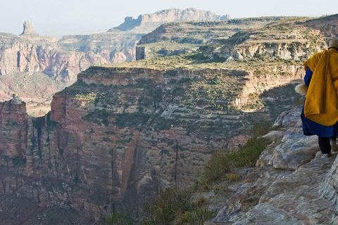 Tigray: iglesias rupestres de Gheralta, Axum y templo de YehaTigray: iglesias rupestres y montañas de Gheralta (2 días)