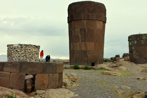 Excursión de medio día al Cementerio Inca de SillustaniOpción Estándar