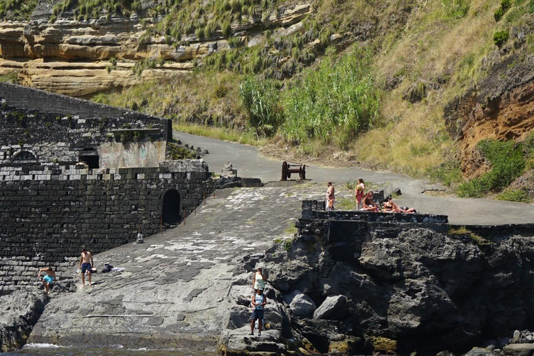圣米格尔岛：火山奇观、洞穴与历史游船之旅