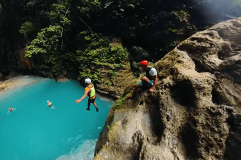 Cebu : Excursion en groupe à Oslob Whaleshark et Canyoneering avec déjeuner