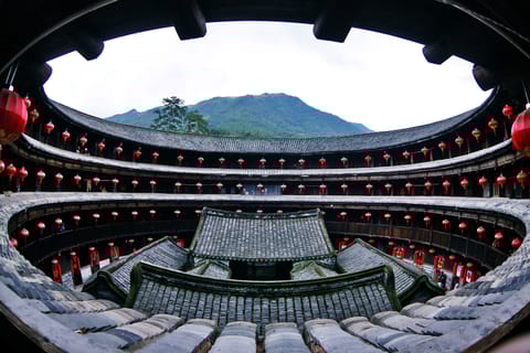 Nanjing Tianluokeng Hakka Cluster Trip From Xiamen