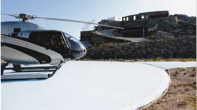helicopter transfer between mykonos santorini