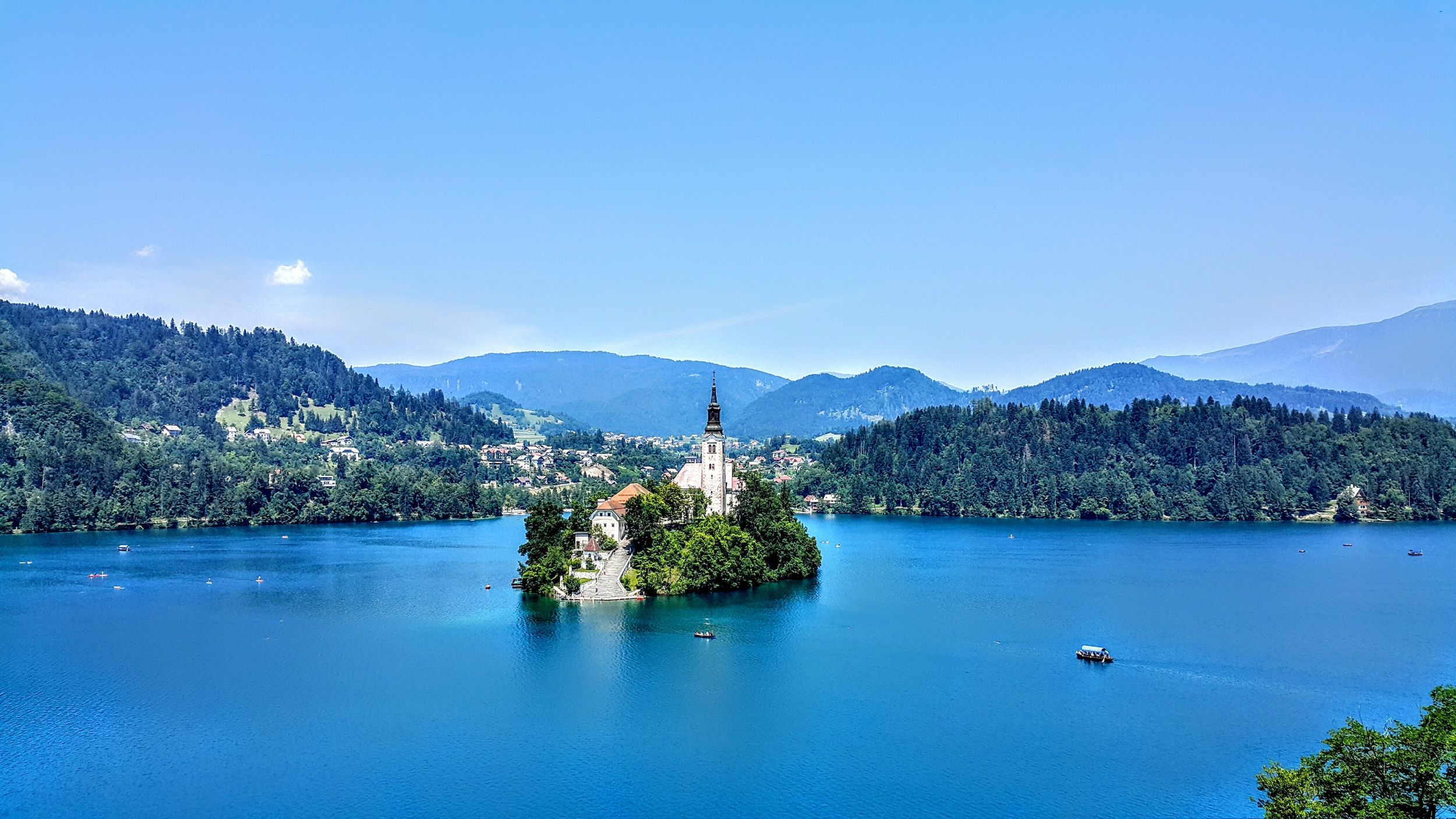 Von Koper aus: Tagestour zum Bleder See und nach Ljubljana