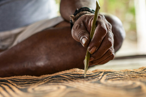 乘坐嘟嘟车游览康提艺术与手工艺乘坐嘟嘟车游览康提艺术与工艺